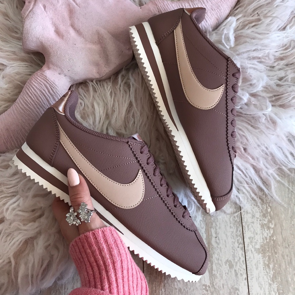 NWT Nike Cortez Leather Rare - Picture 2 of 8